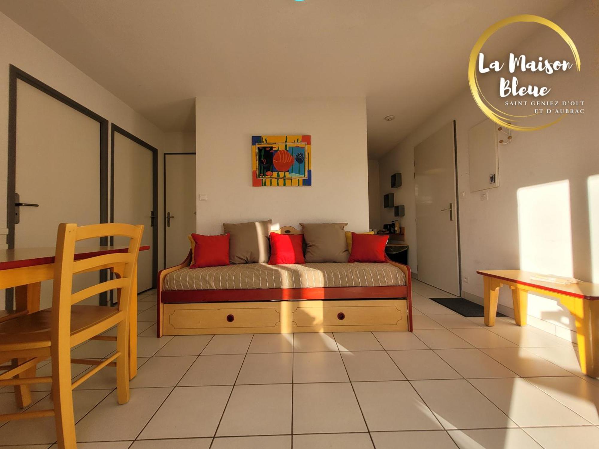 La Maison Bleue, Village Vacances, Piscine, Parking Saint-Geniez-dʼOlt Buitenkant foto