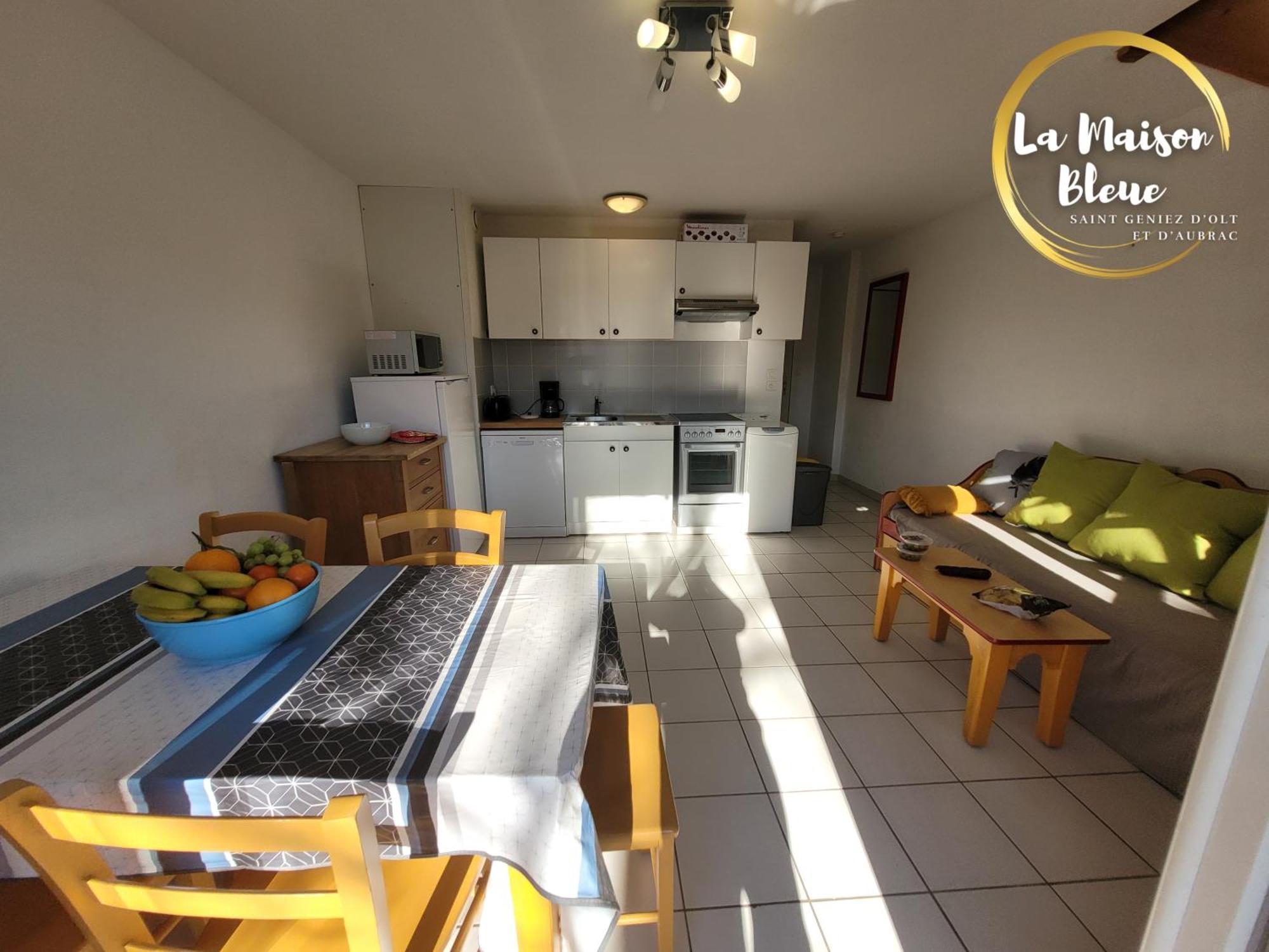La Maison Bleue, Village Vacances, Piscine, Parking Saint-Geniez-dʼOlt Buitenkant foto